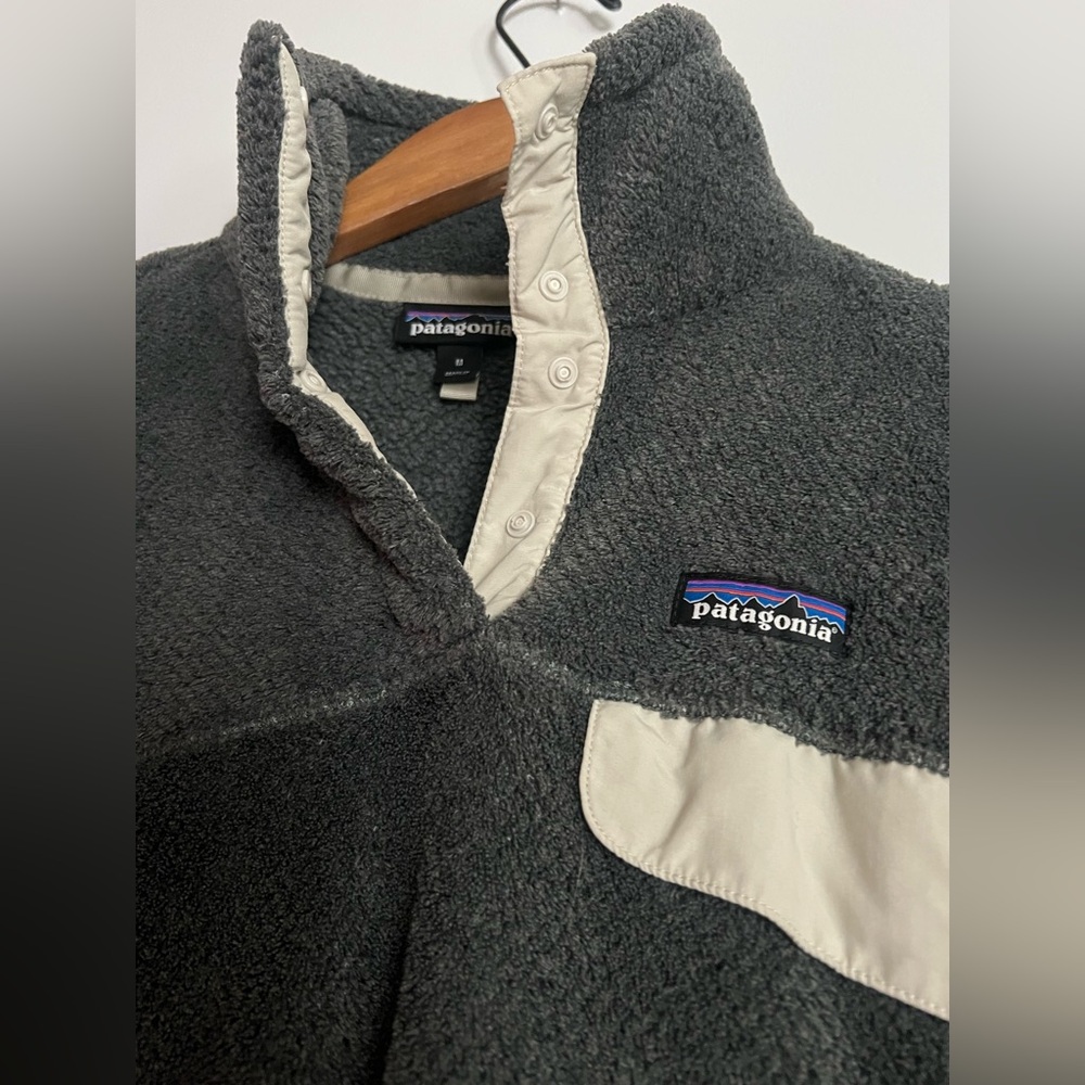 Grey Patagonia fleece